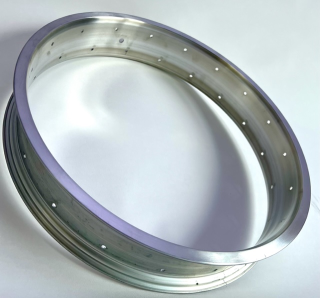 Cerchione in alluminio da 20 pollici 80 mm grezzo