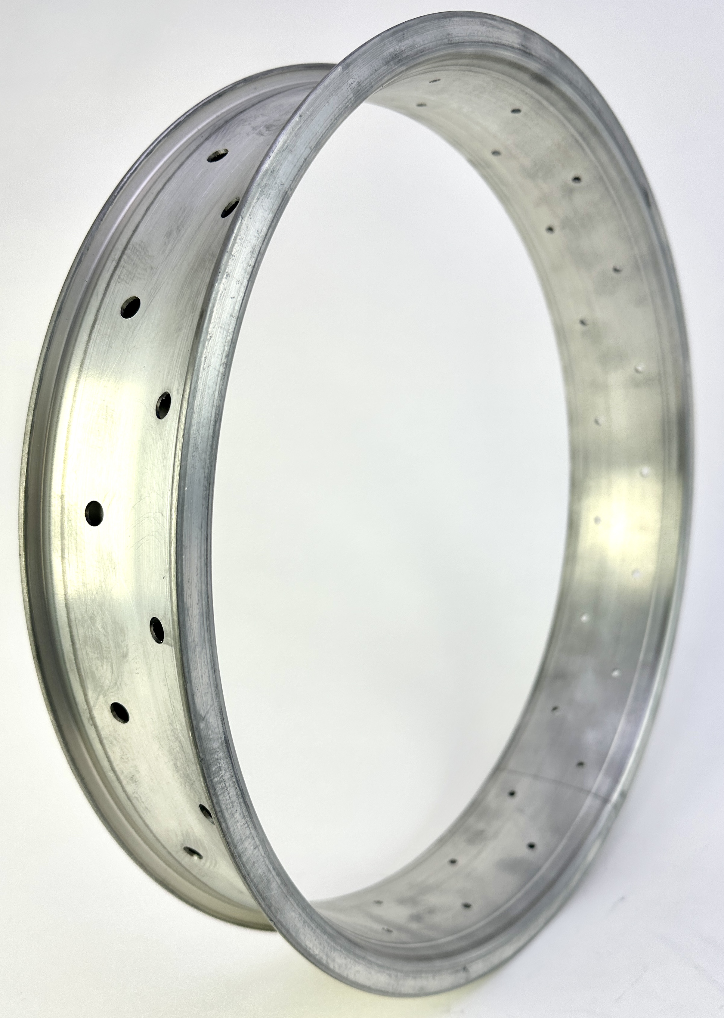 Cerchione in alluminio da 20 pollici 82 mm grezzo