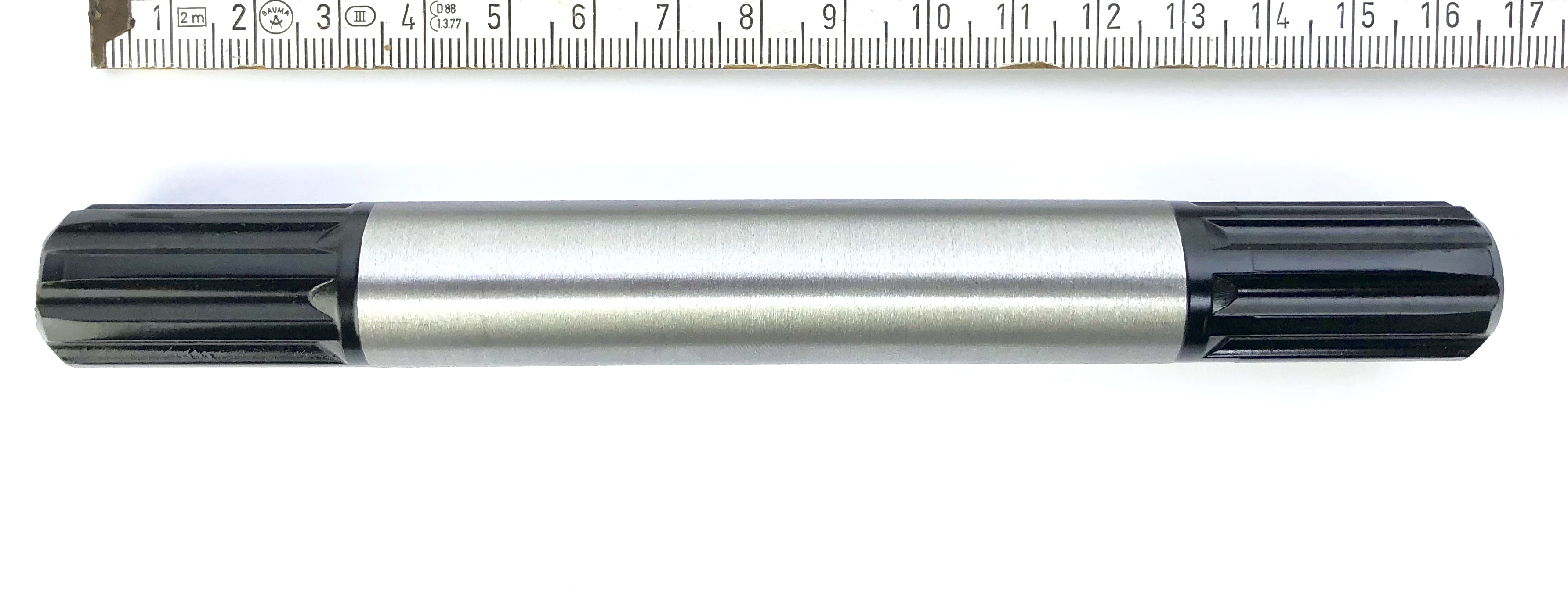 Sección especial Pedal de 165 mm de ancho, acero plateado, bruñido