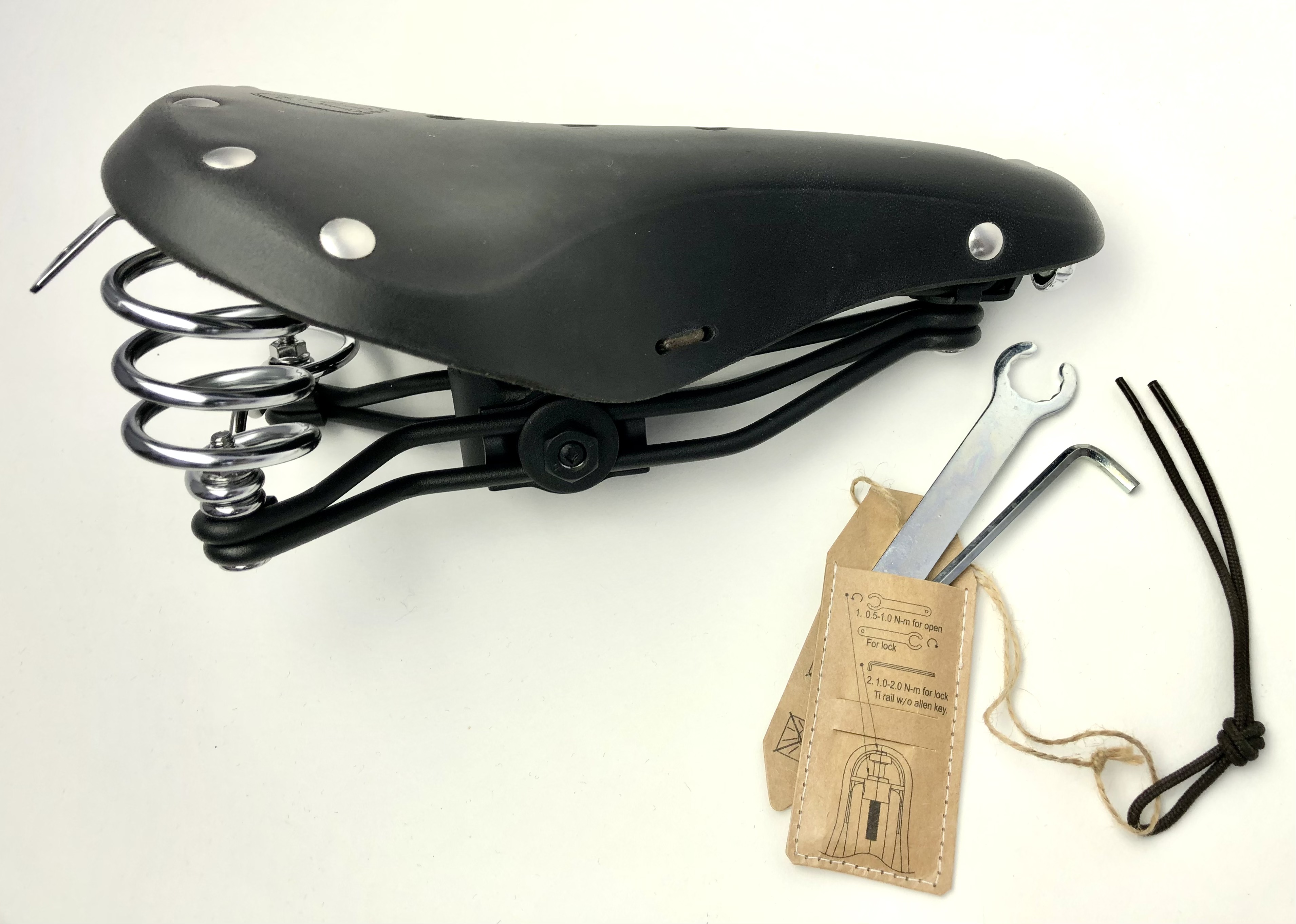 city_trekk_leather_saddle_bicycle_bike_gyes_pg_3