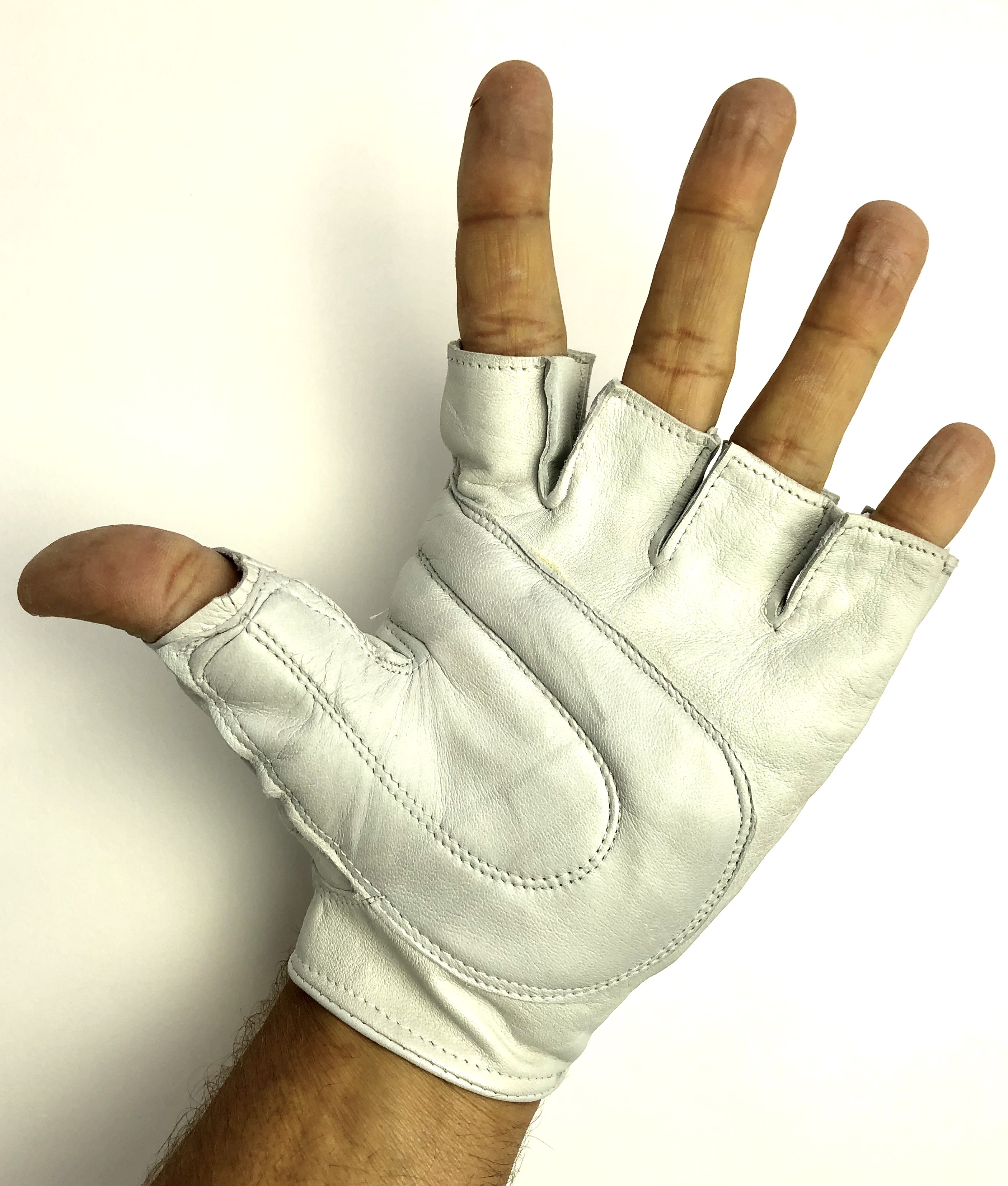 Original_GANT_1970s_vintage_grey_bicycle_gloves_1