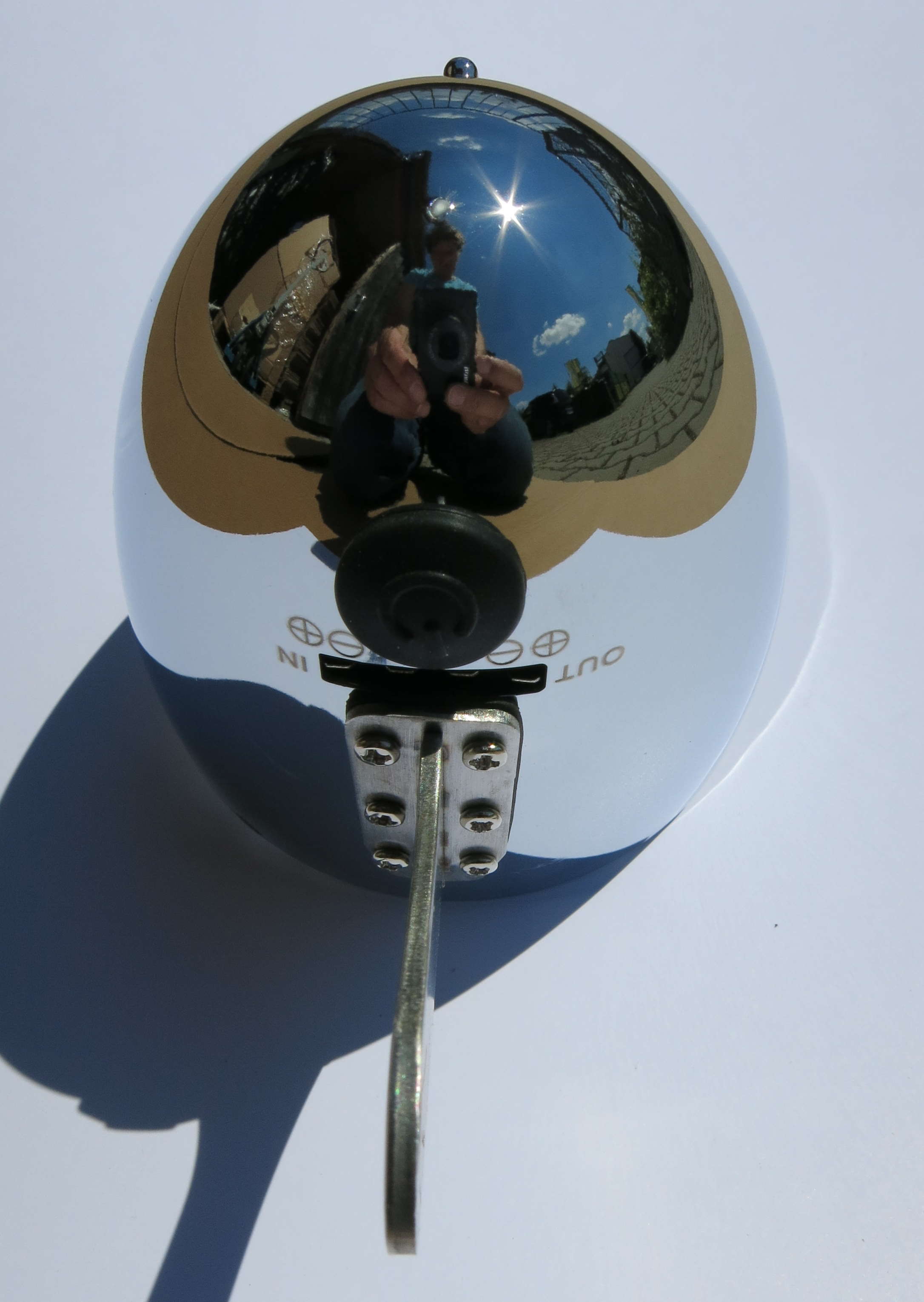 Fanale frontale a LED Classic Cycle per dinamo 6V 70 mm cromato con parasole piccolo