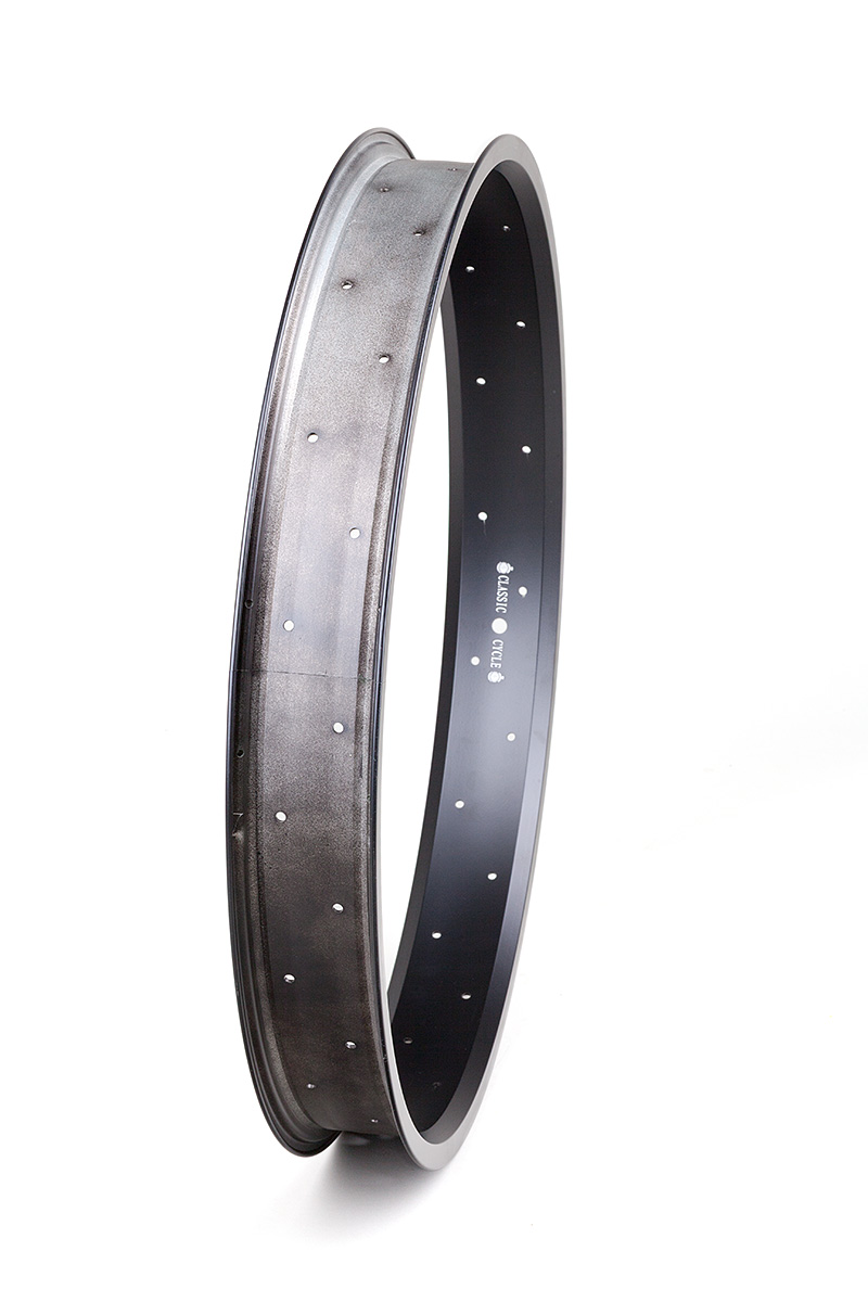 Cerchione in alluminio da 24 pollici 67 mm nero opaco