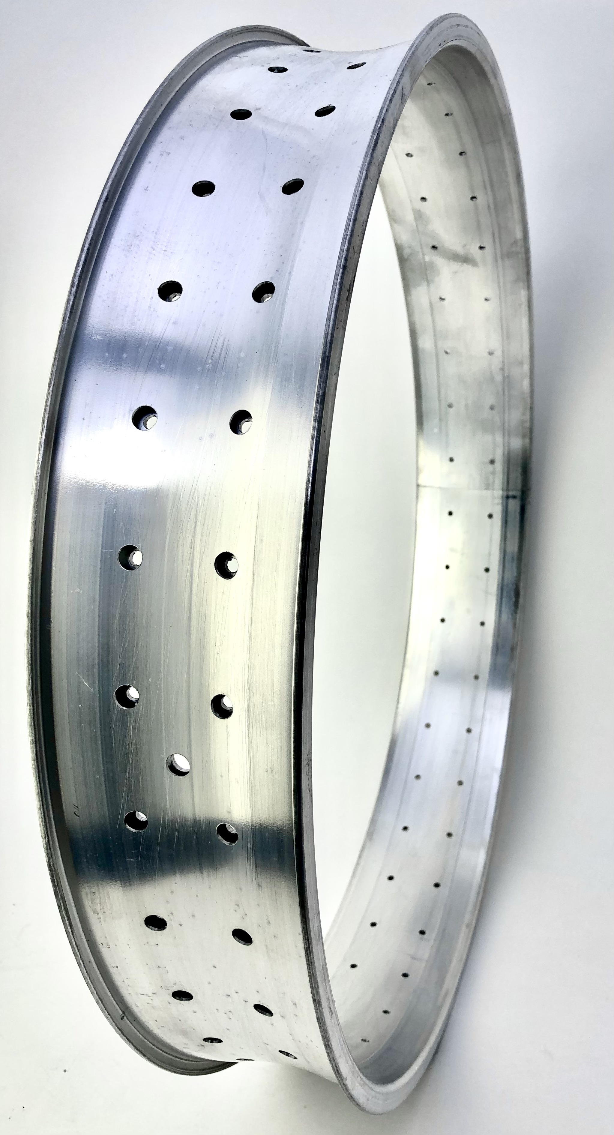 Cerchione in alluminio da 26 pollici 102 mm 72 fori, grezzo / non laccato