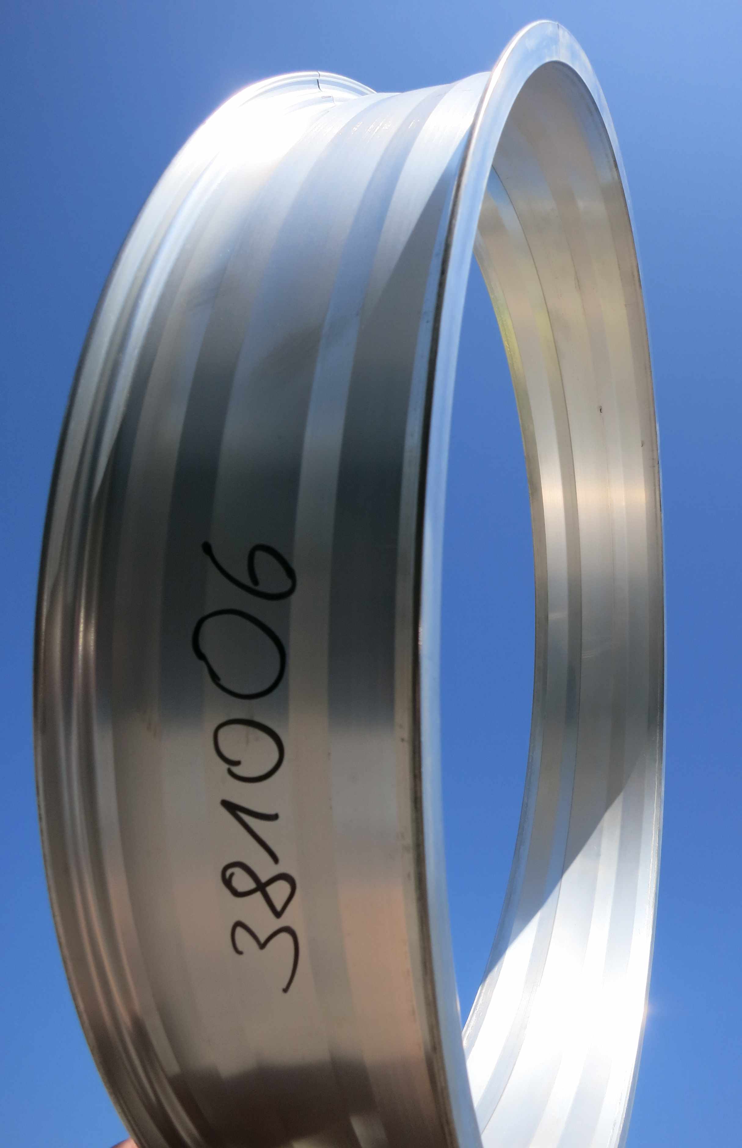 Cerchione in alluminio 24 pollici larghezza 100 mm