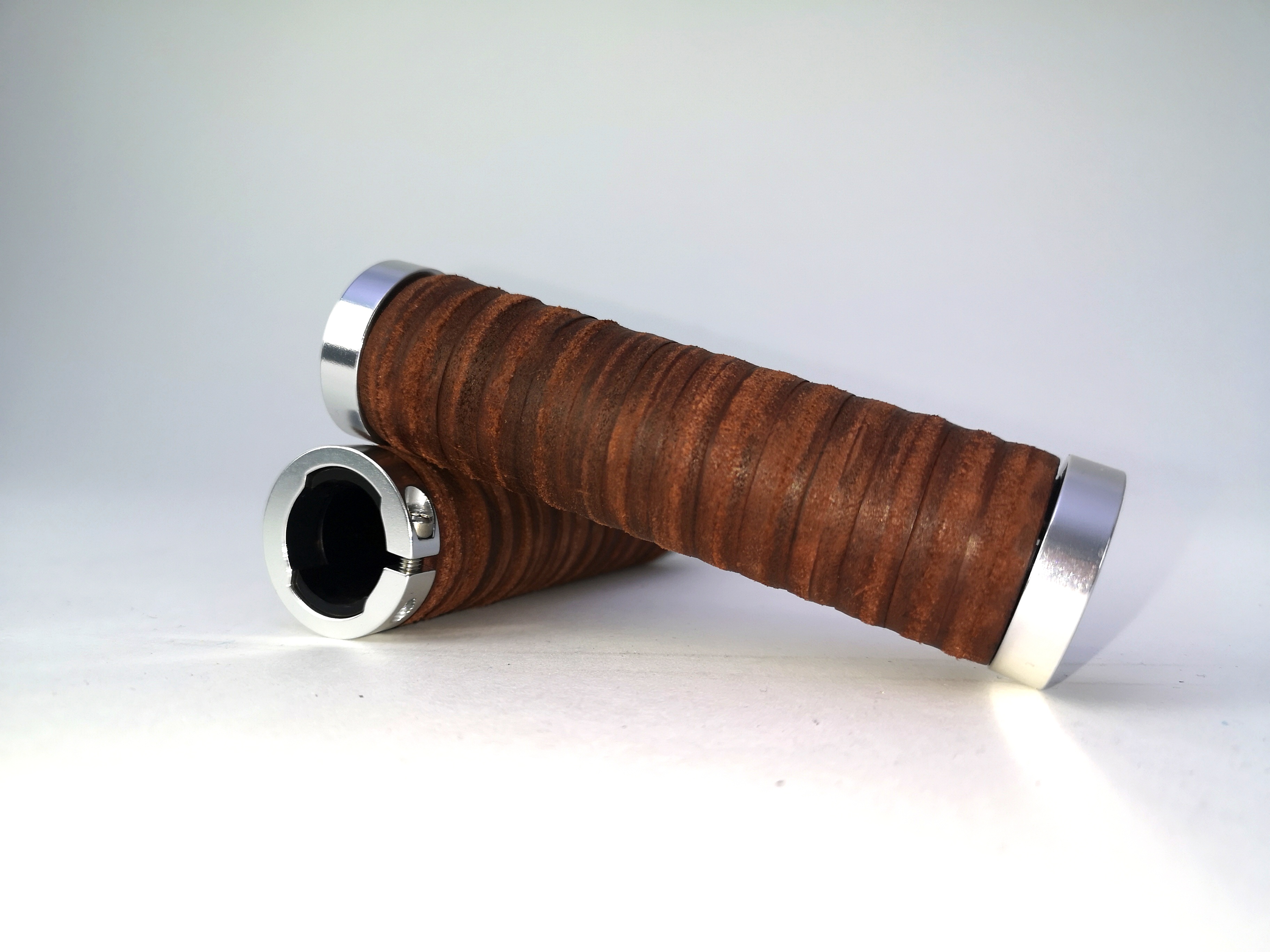 Grips_bicyle_darkbrown_leather_a