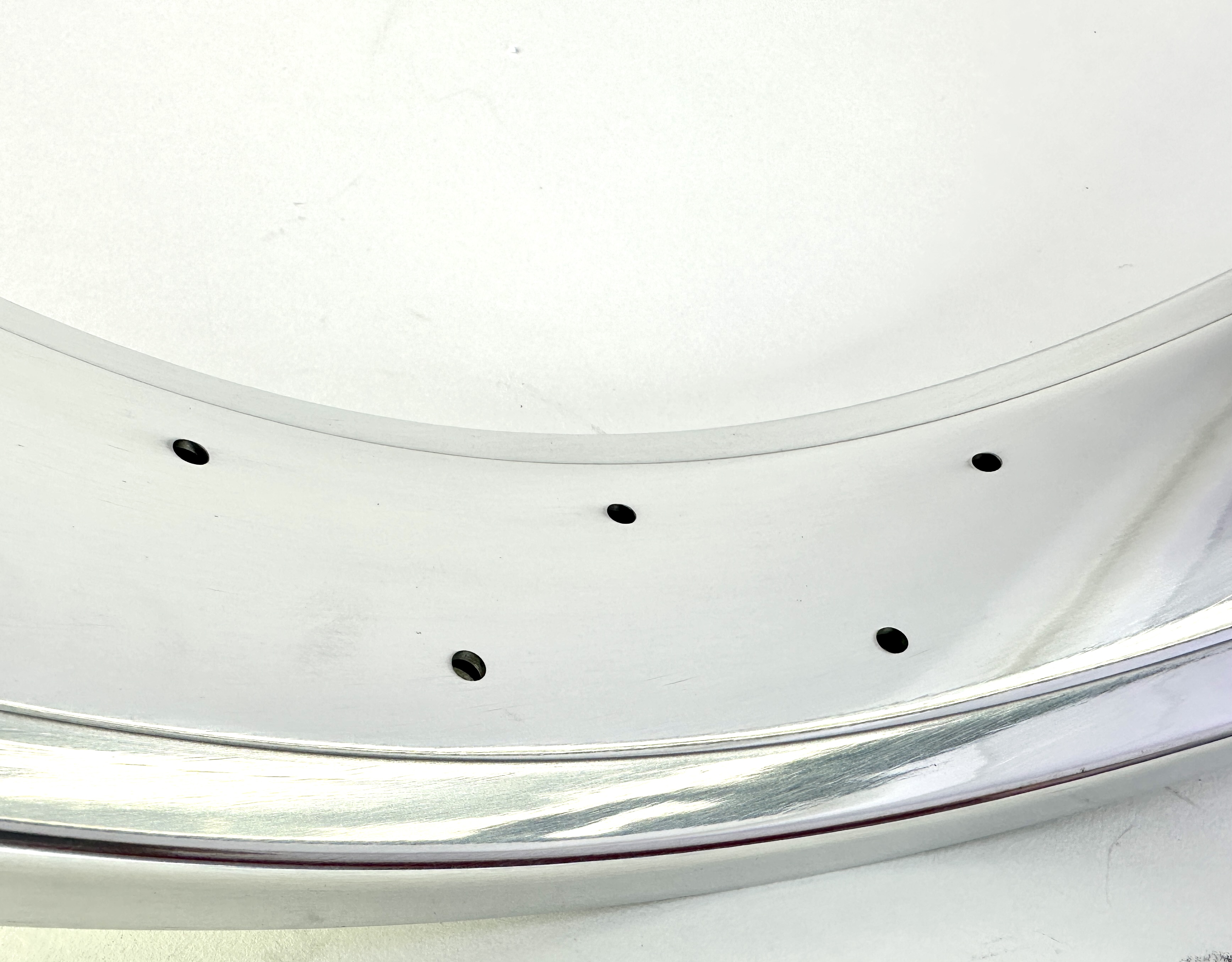 Cerchione in alluminio da 20 pollici 82 mm lucidato a specchio